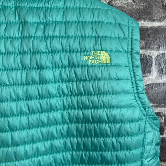 The North Face Kayla Vest retro green puffer Insulated Full Zip - Picture 11 of 12